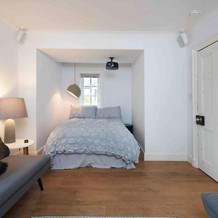Sleeps 10. The Old Pink Library By Loch And River Villa Lochearnhead Esterno foto