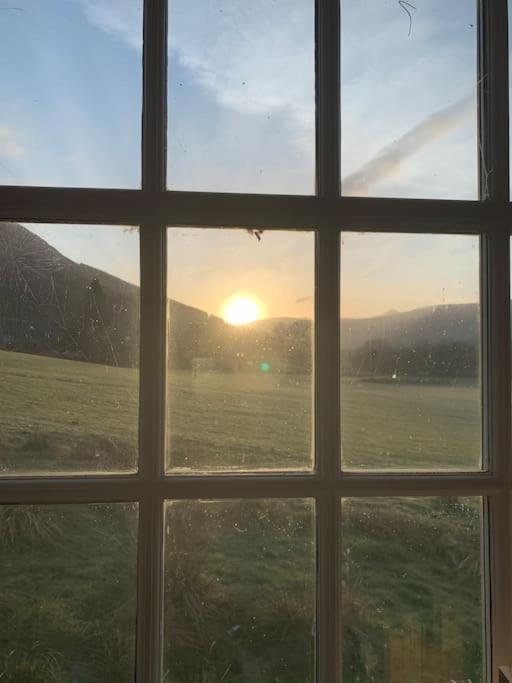 Sleeps 10. The Old Pink Library By Loch And River Villa Lochearnhead Esterno foto