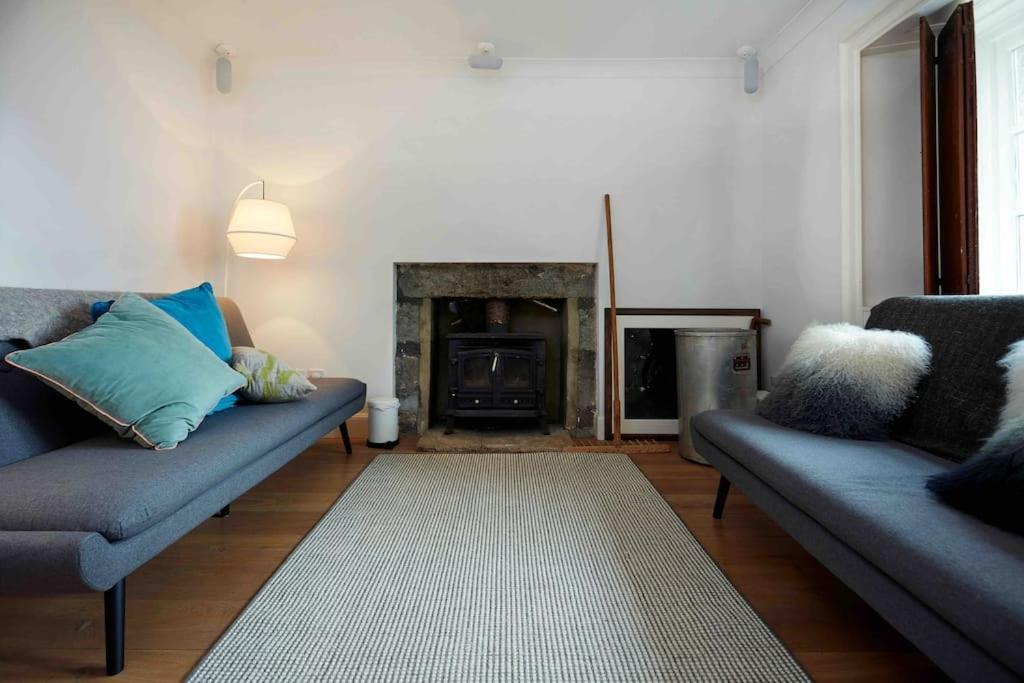 Sleeps 10. The Old Pink Library By Loch And River Villa Lochearnhead Esterno foto