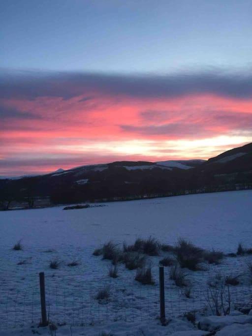 Sleeps 10. The Old Pink Library By Loch And River Villa Lochearnhead Esterno foto