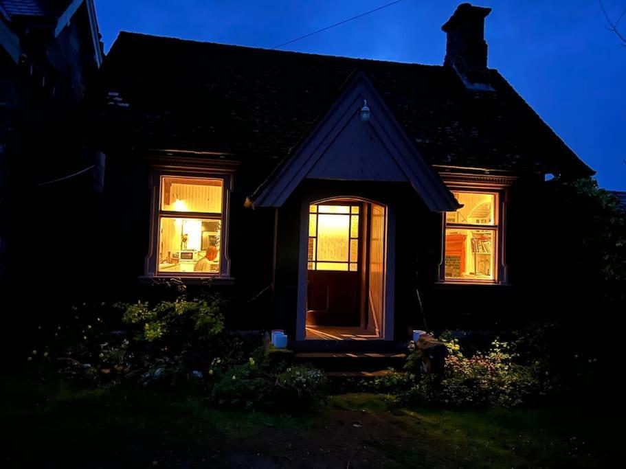 Sleeps 10. The Old Pink Library By Loch And River Villa Lochearnhead Esterno foto