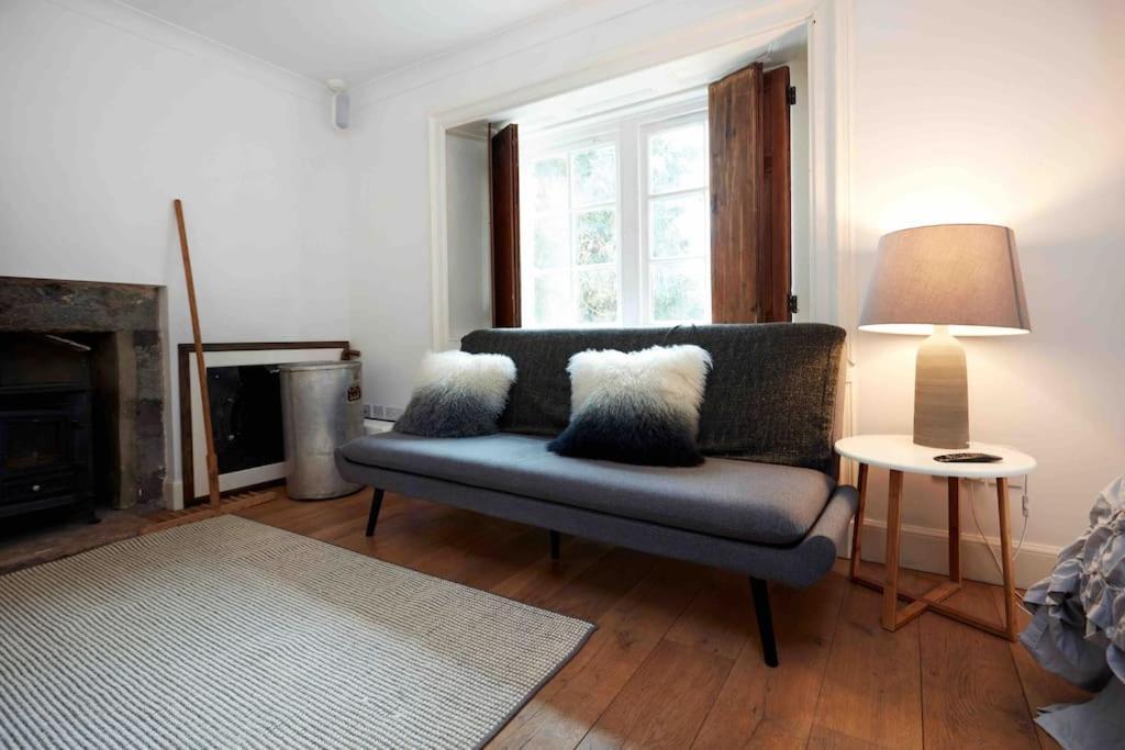 Sleeps 10. The Old Pink Library By Loch And River Villa Lochearnhead Esterno foto